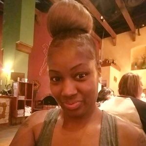 Meet your Posher, Tiffany